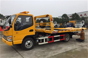 舞钢哪里有拖车服务