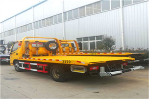 舞钢附近拖车救援搭电