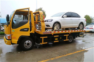 舞钢附近拖车救援24小时服务热线